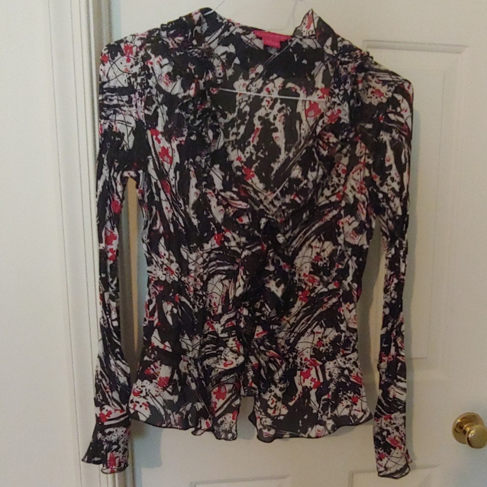🌺3/$25 Sunny Leigh Sheer Blouse🌺